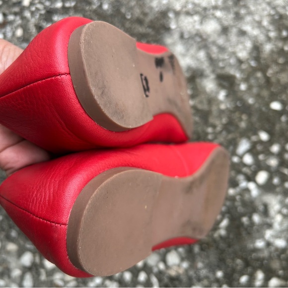 Tory Burch CHELSEA Red Ballet Flats with Gold Accents - Picture 13 of 14